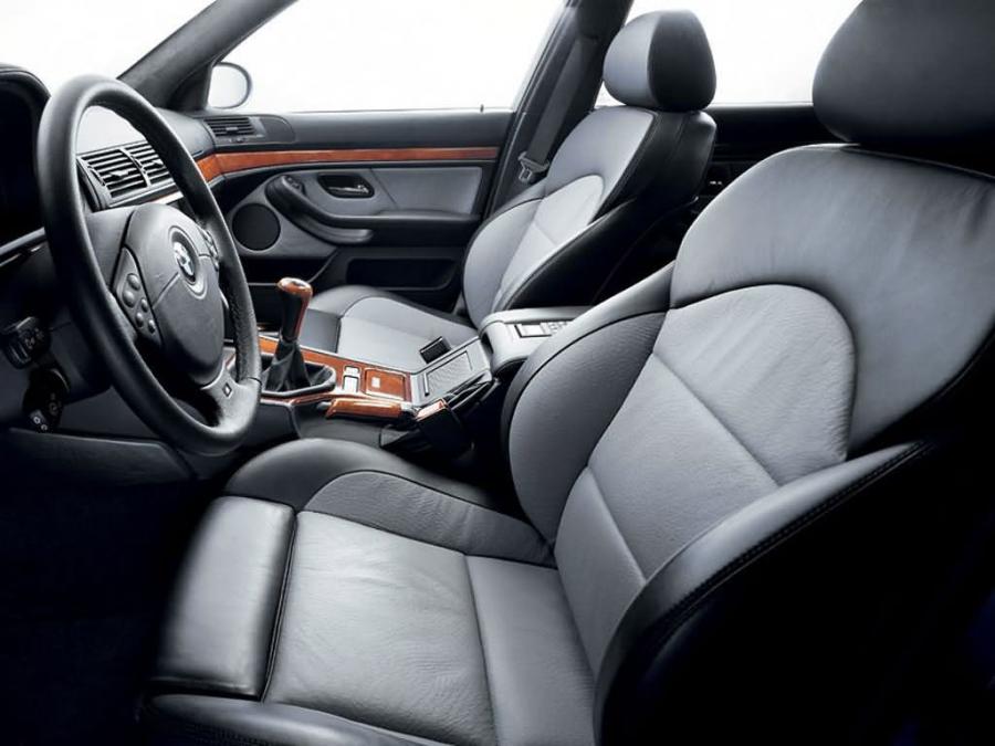 Интерьер BMW M5 (E39) 1998 года  (WW) (фото 43 из 84)